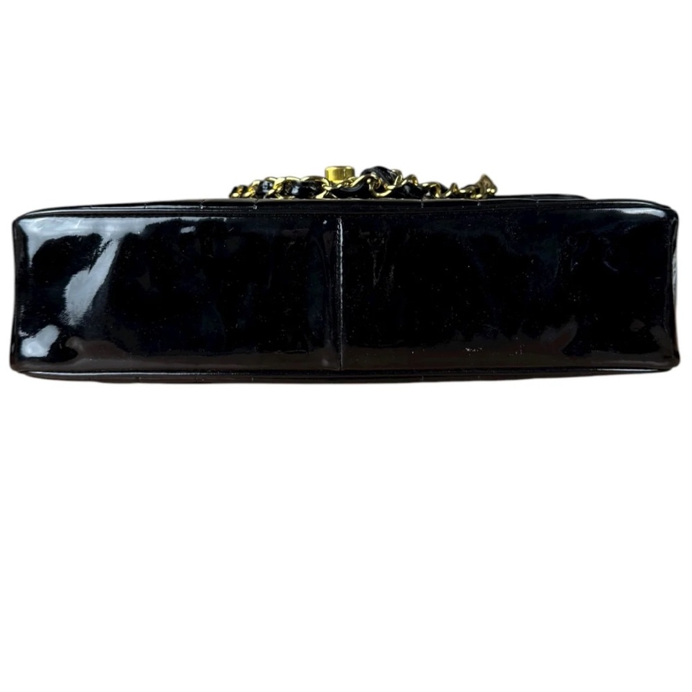 Chanel Vintage Jumbo Patent Shoulder Bag - Picture 6 of 12